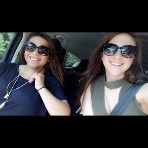 Meet your Posher, Molly